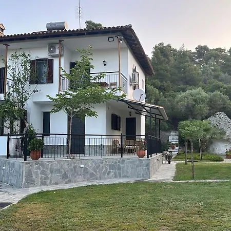 Maisonette Angeliki, Spathies - Sithonia بيت للعطل كالوغريا