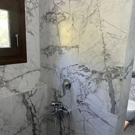 Maisonette Angeliki, Spathies - Sithonia بيت للعطل *