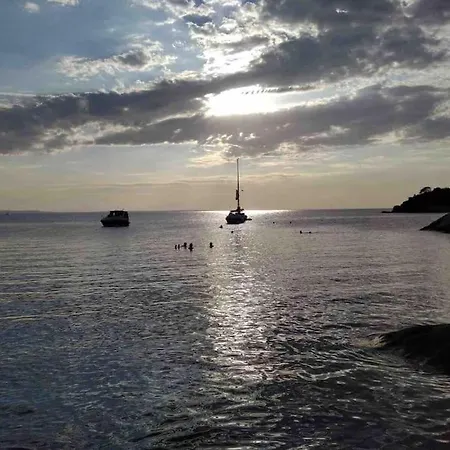 Maisonette Angeliki, Spathies - Sithonia بيت للعطل كالوغريا